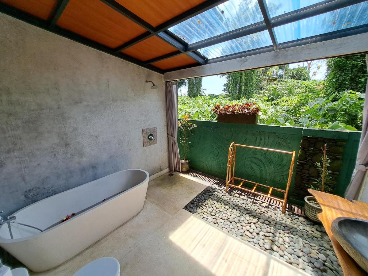 Green Tree House Villa Ubud Exterior photo